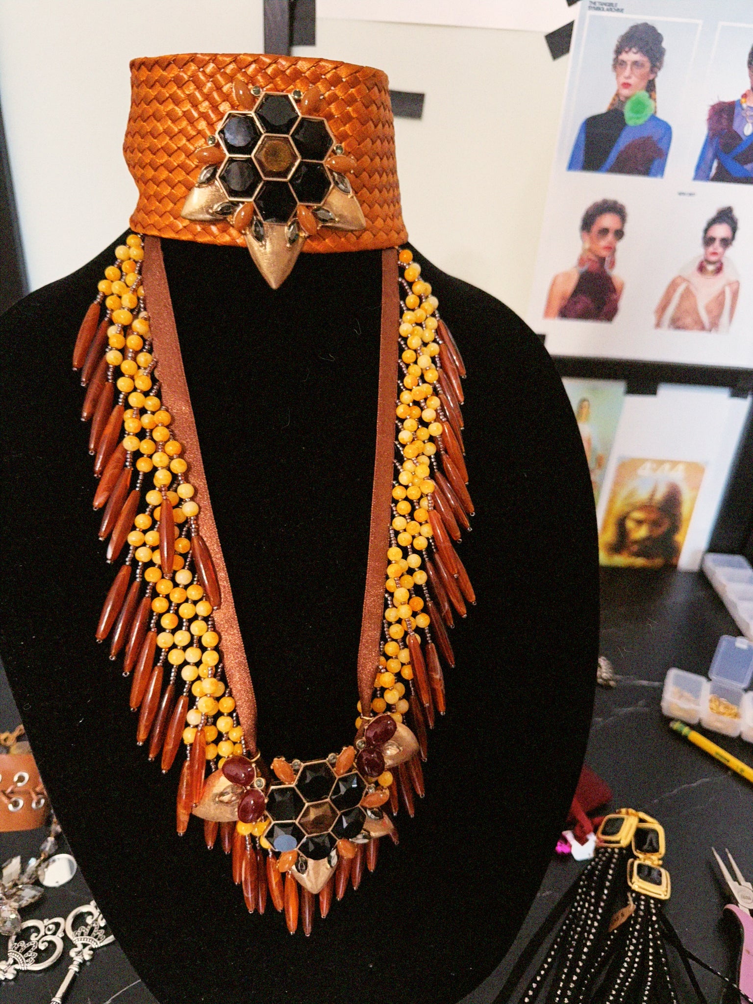 TEMPERANCE CHOKER