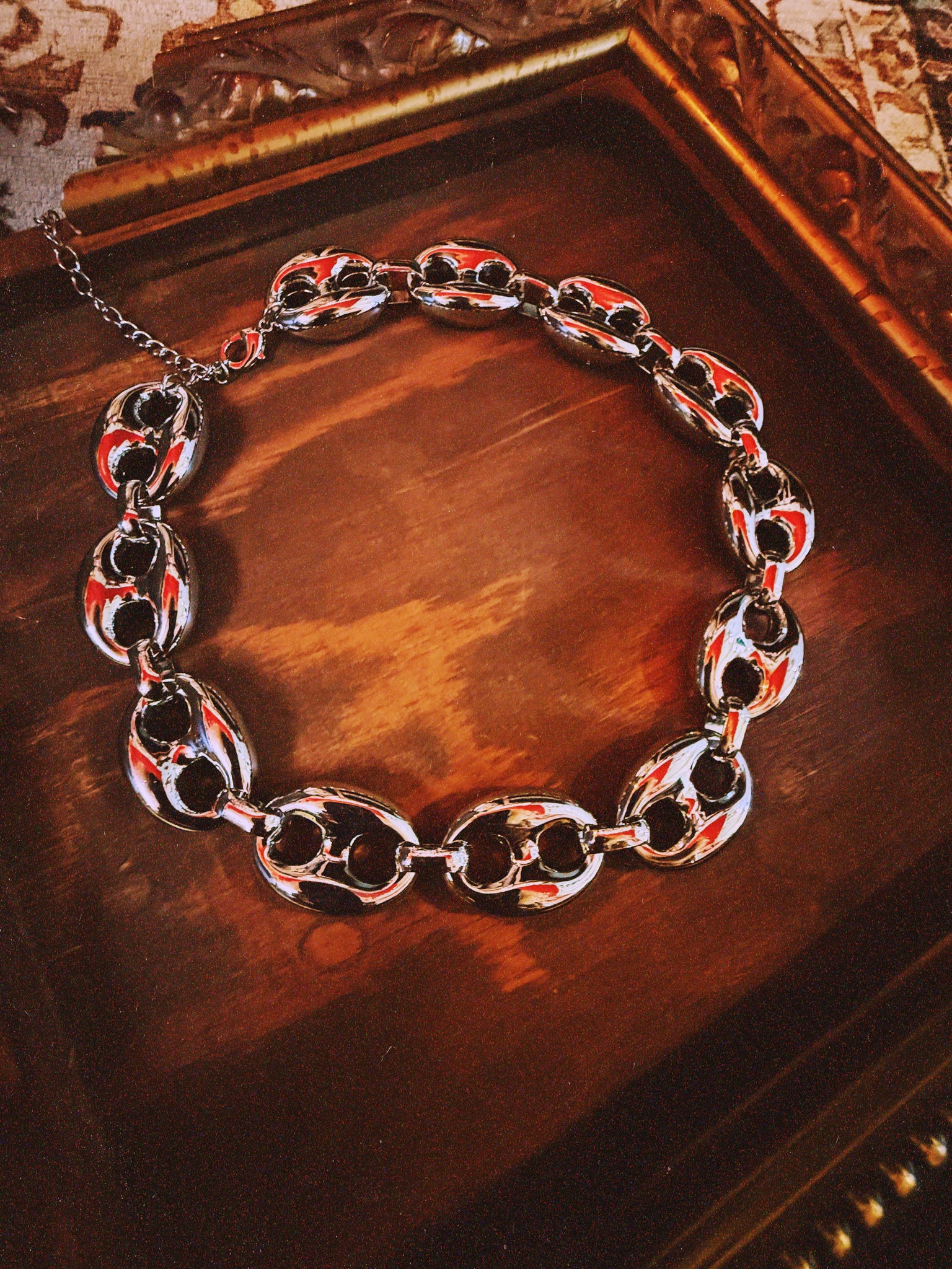 MONET Choker