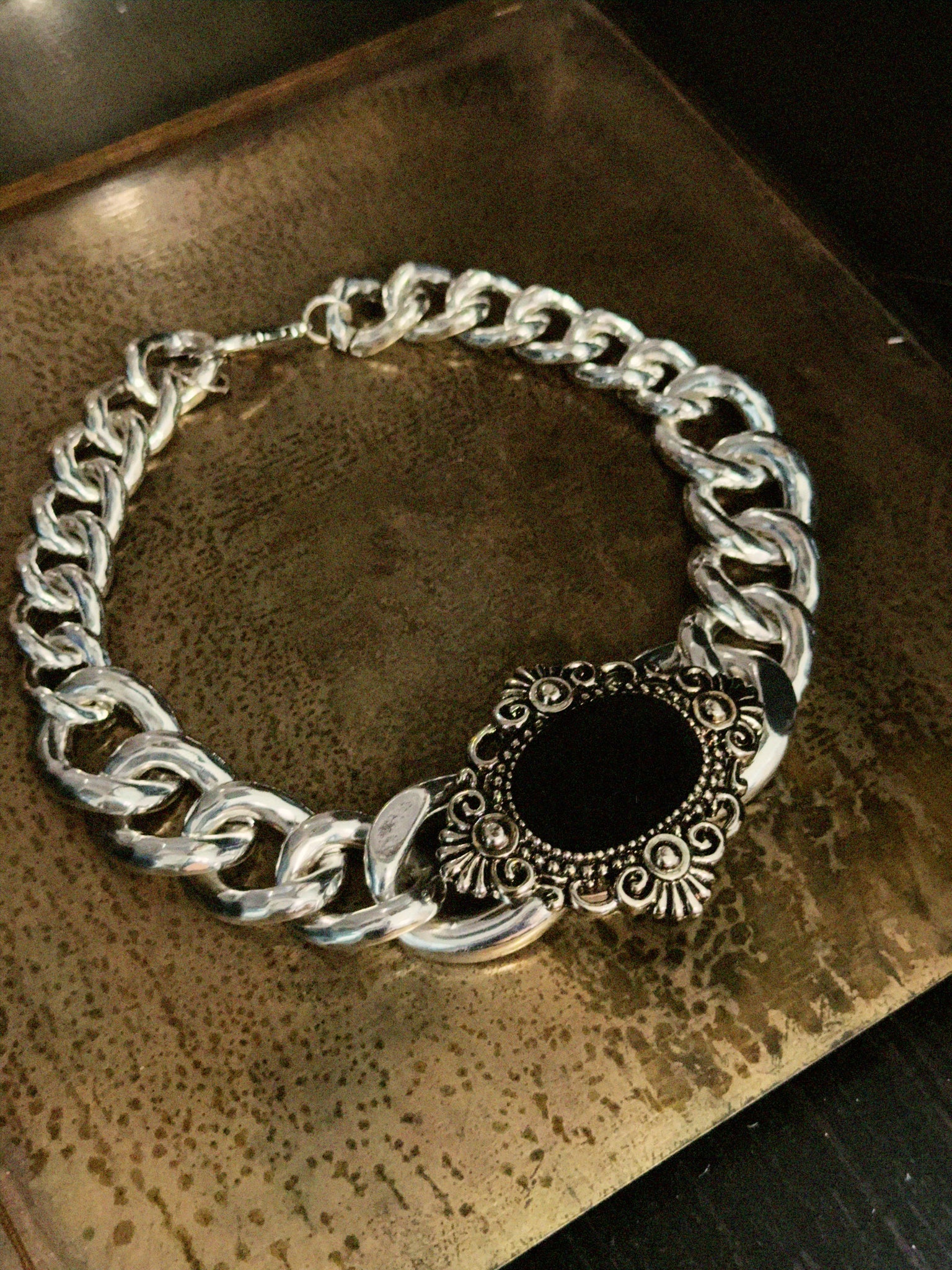 ECLIPSE Choker