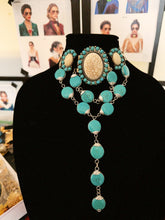 Load image into Gallery viewer, GALA necklace