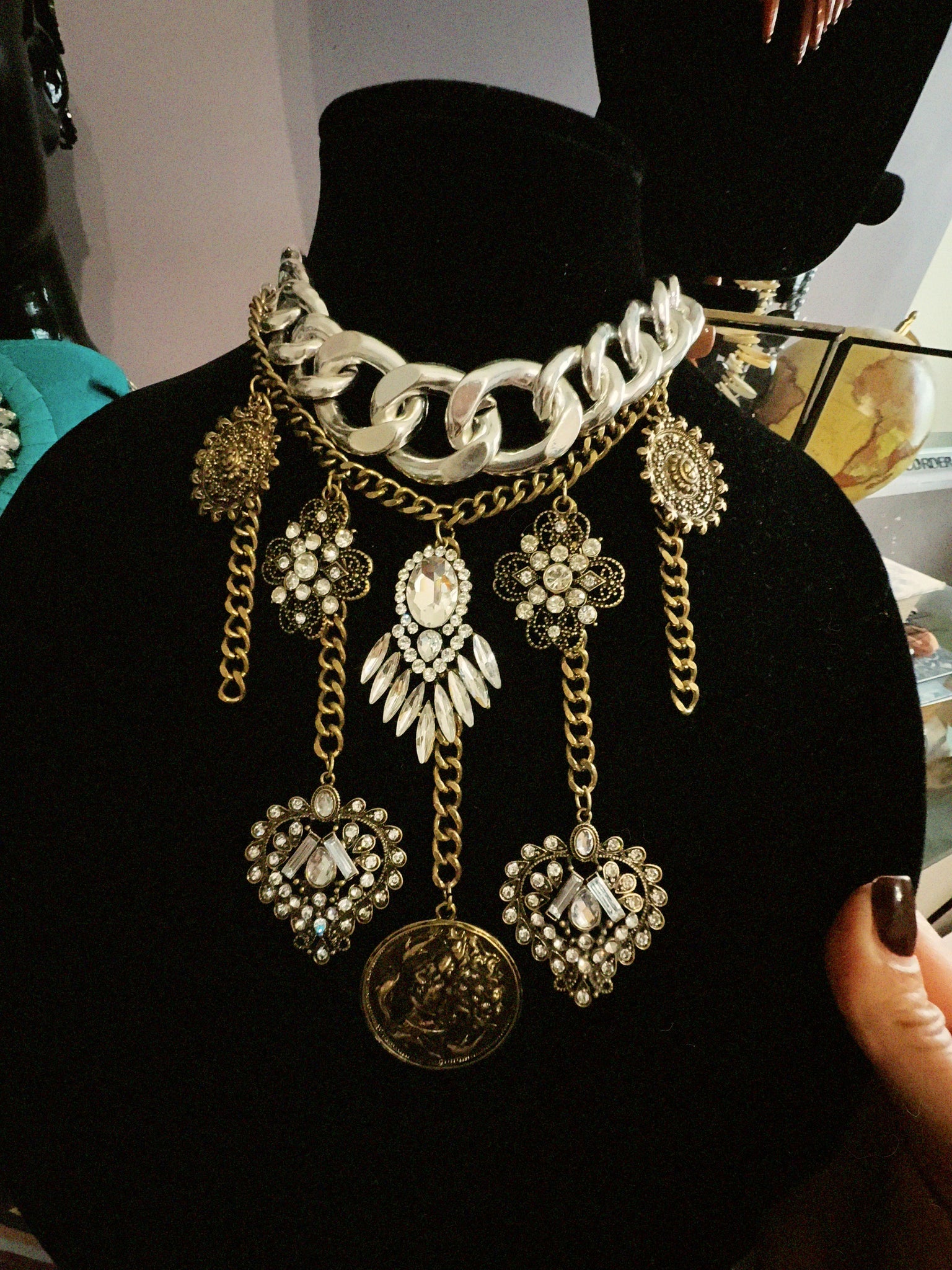 ELECTRA necklace