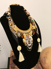 Load image into Gallery viewer, SAGRADA necklace